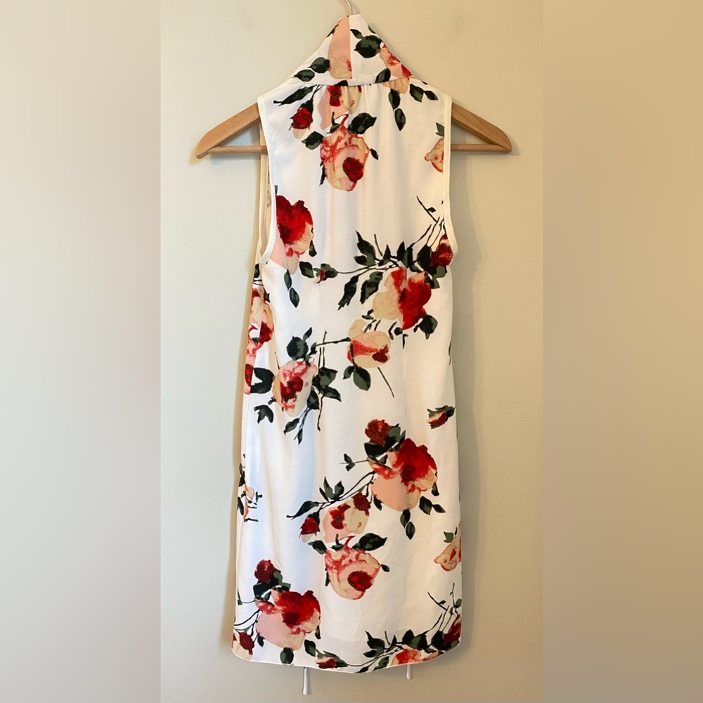 Wilfred floral Sleeveless draped V-Neck Dress - Picture 3 of 11
